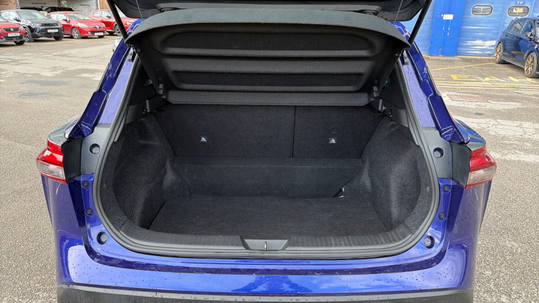 Nissan Qashqai 1.3 DiG-T MH Acenta Premium 5dr Petrol Hatchback